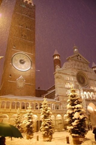 nevicata a Cremona - Piazza Duomo