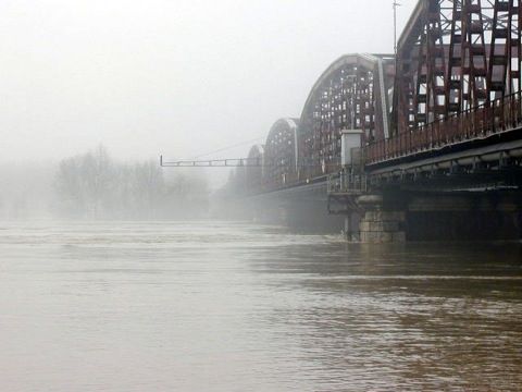 fiume Po in piena a Cremona