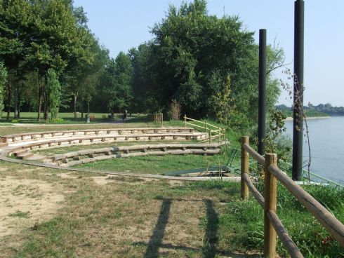 la gradinata al Parco del Po a Cremona 